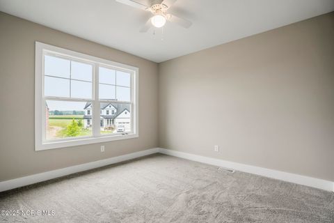 Tiny photo for 9425 Newbury Lane, Whitehouse, OH 43571 (MLS # 10000671)