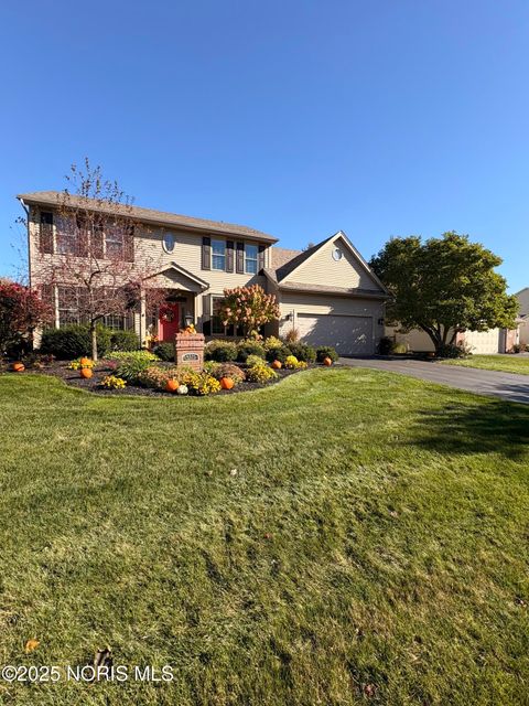 Photo of 4731 Cabriolet Lane, Maumee, OH 43537 (MLS # 10000740)