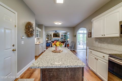 Tiny photo for 4731 Cabriolet Lane, Maumee, OH 43537 (MLS # 10000740)