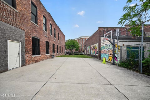 Tiny photo for 14 Broadway Street, Toledo, OH 43604 (MLS # 10013544)