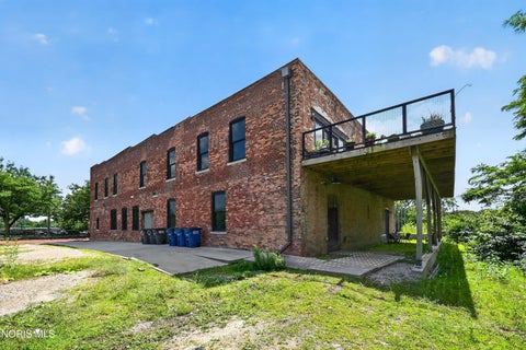 Tiny photo for 14 Broadway Street, Toledo, OH 43604 (MLS # 10013544)