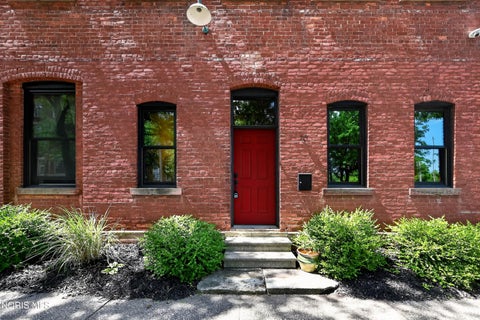 Tiny photo for 14 Broadway Street, Toledo, OH 43604 (MLS # 10013544)