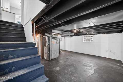 Tiny photo for 1130 Earlwood Avenue, Oregon, OH 43616 (MLS # 10006083)