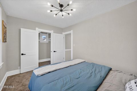 Tiny photo for 1130 Earlwood Avenue, Oregon, OH 43616 (MLS # 10006083)