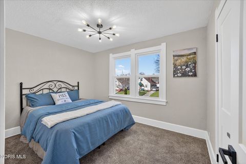 Tiny photo for 1130 Earlwood Avenue, Oregon, OH 43616 (MLS # 10006083)