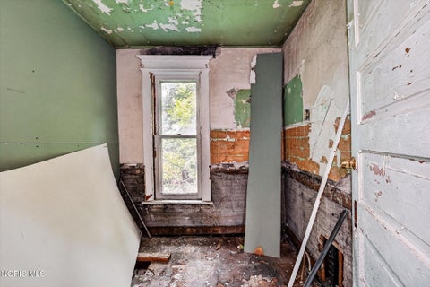 Tiny photo for 528 Acklin Avenue, Toledo, OH 43620 (MLS # 10013581)