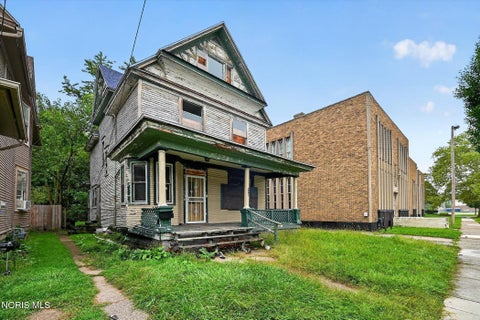 Tiny photo for 528 Acklin Avenue, Toledo, OH 43620 (MLS # 10013581)