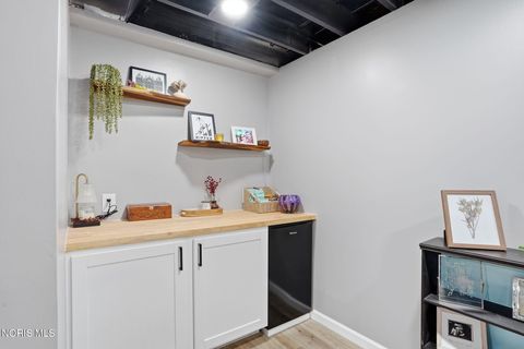 Tiny photo for 1208 Yonker Place, Fostoria, OH 44830 (MLS # 10007588)
