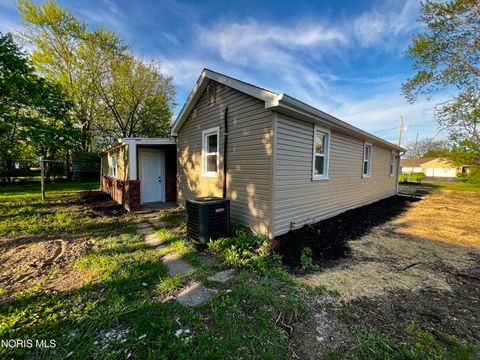 Tiny photo for 28665 Georgia Road, Perrysburg, OH 43551 (MLS # 10006907)