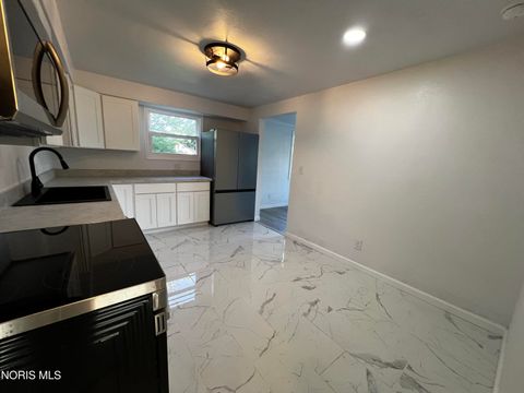 Tiny photo for 28665 Georgia Road, Perrysburg, OH 43551 (MLS # 10006907)