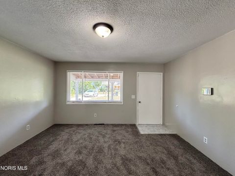 Tiny photo for 554 Williamsville Avenue, Toledo, OH 43609 (MLS # 10010026)