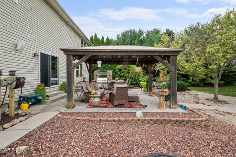 Tiny photo for 1522 County Road B, Swanton, OH 43558 (MLS # 10013965)