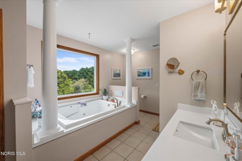 Tiny photo for 1522 County Road B, Swanton, OH 43558 (MLS # 10013965)