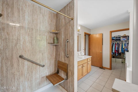 Tiny photo for 1522 County Road B, Swanton, OH 43558 (MLS # 10013965)