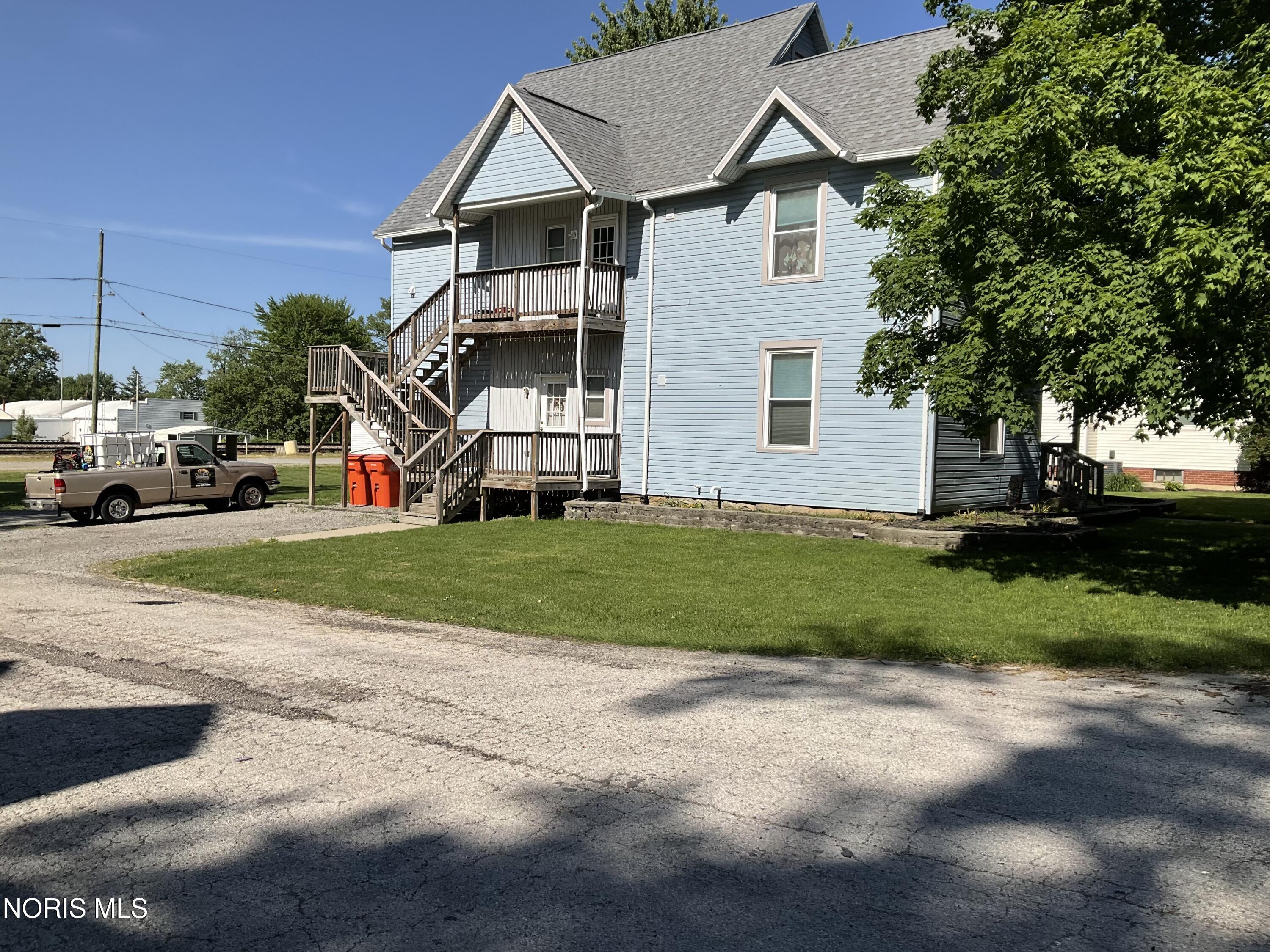 220 W Main Street