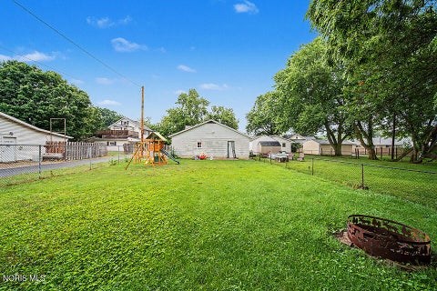 Tiny photo for 533 Hull Avenue, Findlay, OH 45840 (MLS # 10010901)