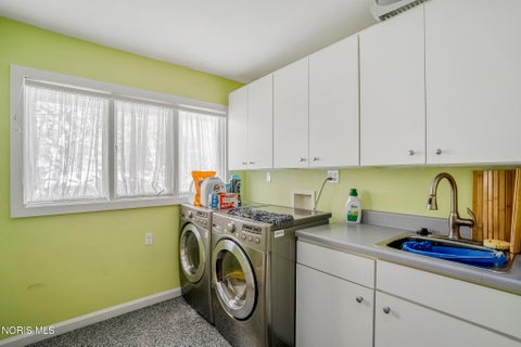 Tiny photo for 2242 Dundas Road, Ottawa Hills, OH 43606 (MLS # 10013678)