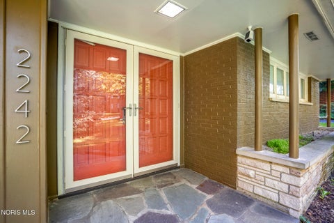 Tiny photo for 2242 Dundas Road, Ottawa Hills, OH 43606 (MLS # 10013678)