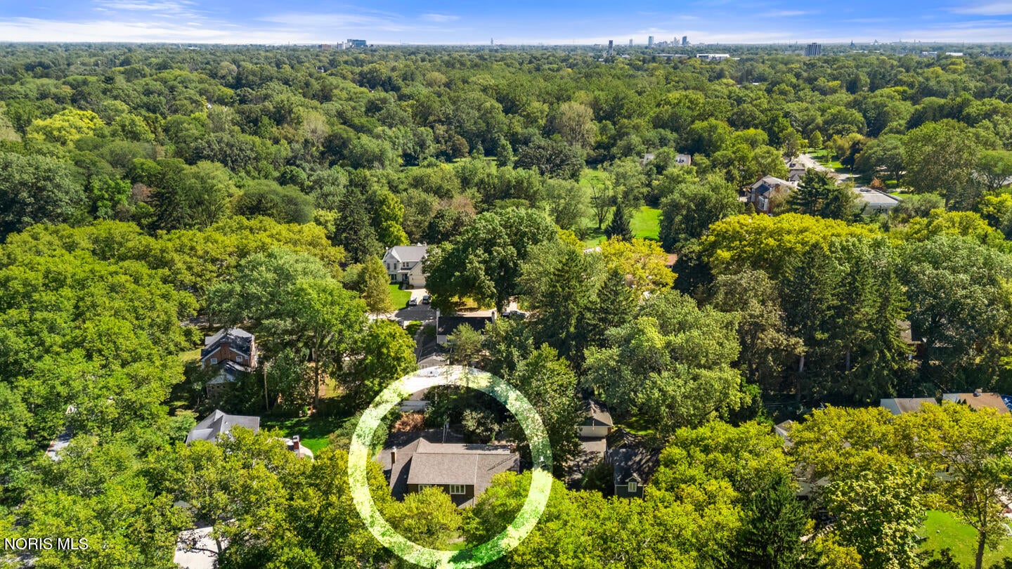 2242 Dundas Road