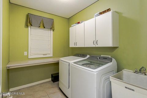 Tiny photo for 17 Stone Oak Boulevard, Holland, OH 43528 (MLS # 10001973)