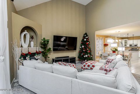 Tiny photo for 17 Stone Oak Boulevard, Holland, OH 43528 (MLS # 10001973)