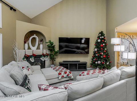 Tiny photo for 17 Stone Oak Boulevard, Holland, OH 43528 (MLS # 10001973)