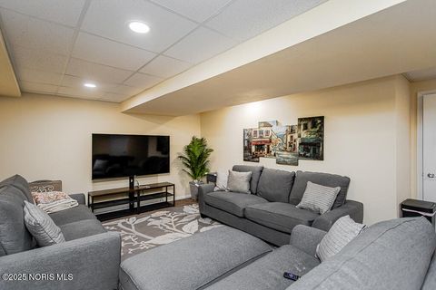 Tiny photo for 17 Stone Oak Boulevard, Holland, OH 43528 (MLS # 10001973)