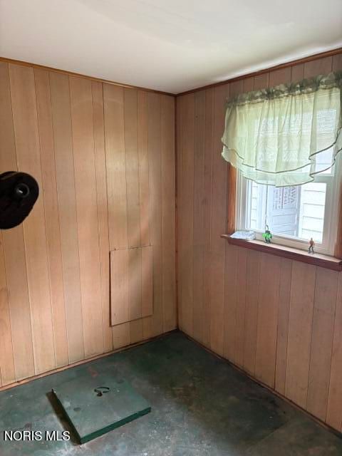 Tiny photo for 1000 Riverside Avenue, Defiance, OH 43512 (MLS # 10008320)