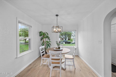 Tiny photo for 2160 Marlow Road, Toledo, OH 43613 (MLS # 10013032)