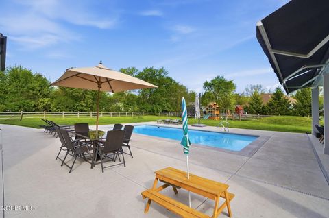 Tiny photo for 4225 Thornbury Court, Perrysburg, OH 43551 (MLS # 10007714)