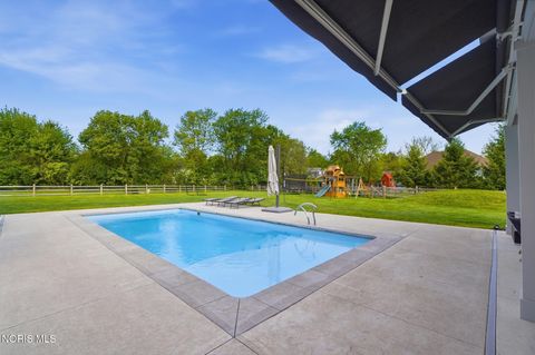 Tiny photo for 4225 Thornbury Court, Perrysburg, OH 43551 (MLS # 10007714)