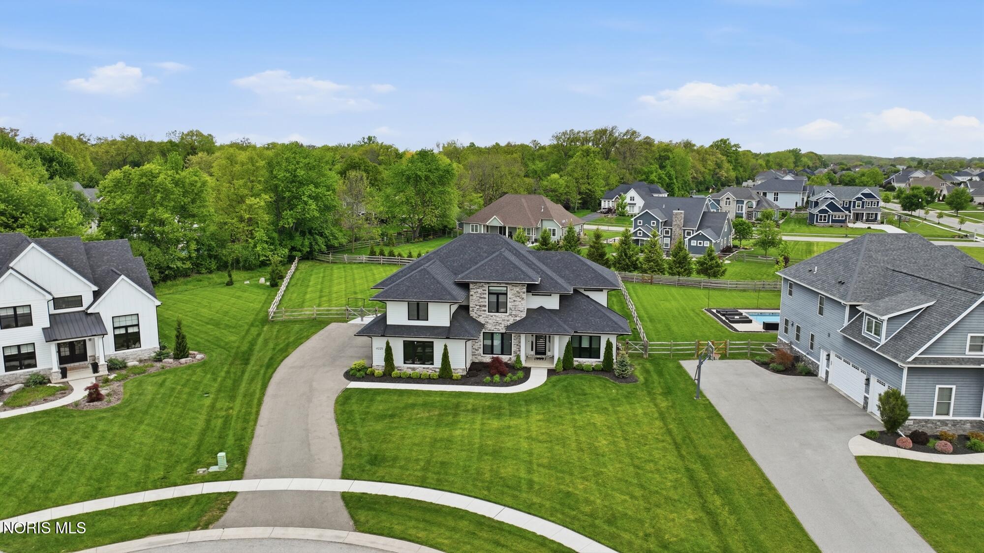 4225 Thornbury Court