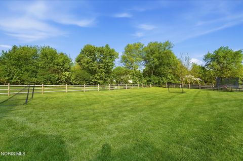 Tiny photo for 4225 Thornbury Court, Perrysburg, OH 43551 (MLS # 10007714)