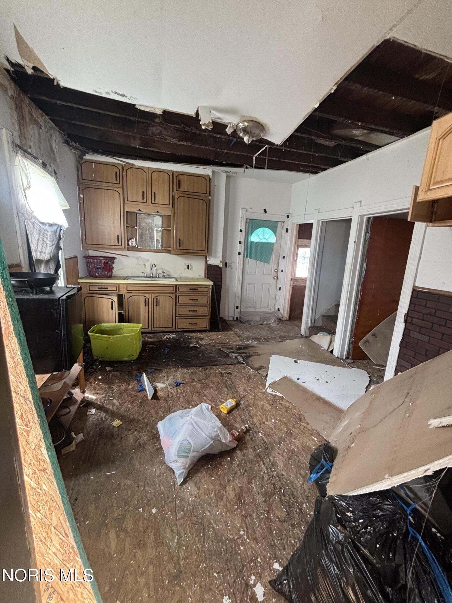 3343 Franklin Avenue