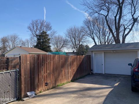 Tiny photo for 196 Sheffield Street, Bellevue, OH 44811 (MLS # 10005844)