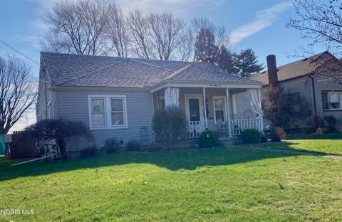 Tiny photo for 196 Sheffield Street, Bellevue, OH 44811 (MLS # 10005844)