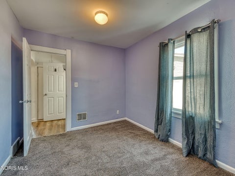 Tiny photo for 5712 Edgewater Drive, Toledo, OH 43611 (MLS # 10014058)