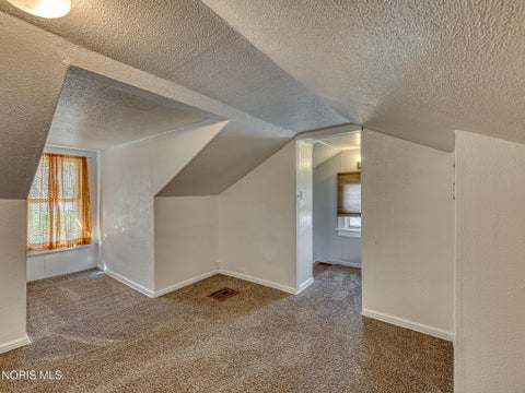 Tiny photo for 5712 Edgewater Drive, Toledo, OH 43611 (MLS # 10014058)