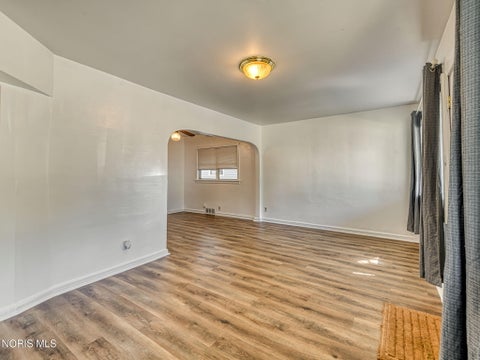 Tiny photo for 5712 Edgewater Drive, Toledo, OH 43611 (MLS # 10014058)