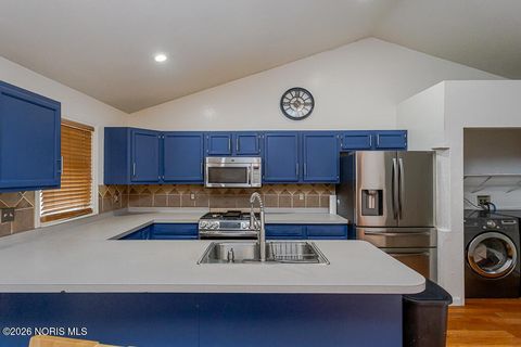 Tiny photo for 1137 Bedford Woods Drive, Toledo, OH 43615 (MLS # 10002849)