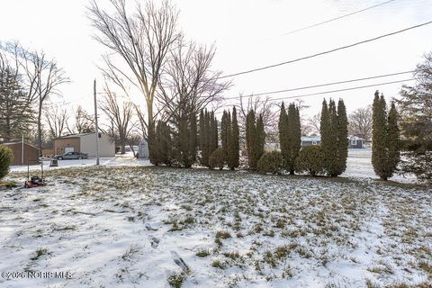 Tiny photo for 1137 Bedford Woods Drive, Toledo, OH 43615 (MLS # 10002849)
