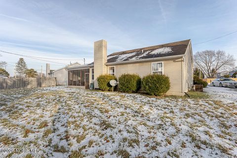 Tiny photo for 1137 Bedford Woods Drive, Toledo, OH 43615 (MLS # 10002849)