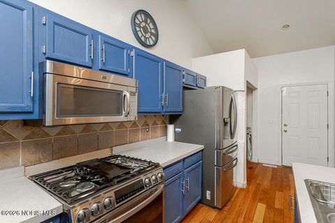 Tiny photo for 1137 Bedford Woods Drive, Toledo, OH 43615 (MLS # 10002849)