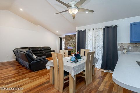 Tiny photo for 1137 Bedford Woods Drive, Toledo, OH 43615 (MLS # 10002849)