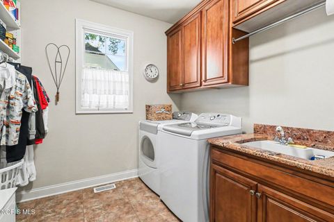 Tiny photo for 3401 Swan Ridge Lane, Maumee, OH 43537 (MLS # 10008840)