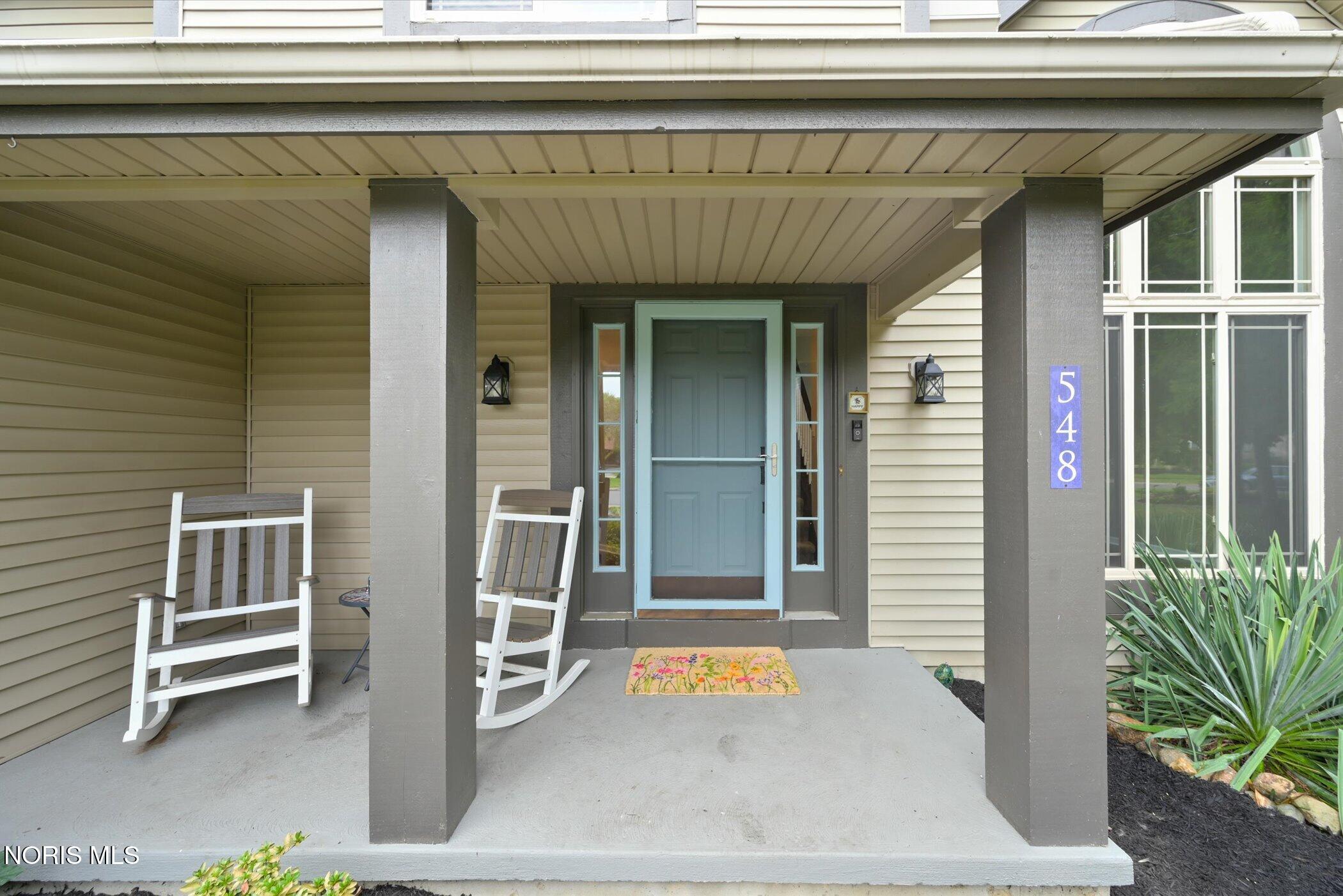 548 Fox View Court