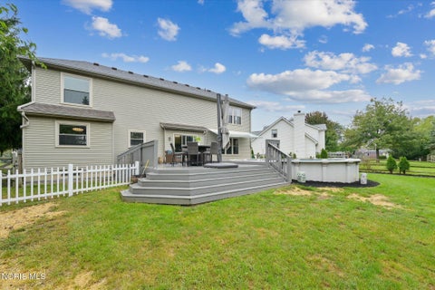 Tiny photo for 548 Fox View Court, Perrysburg, OH 43551 (MLS # 10013475)