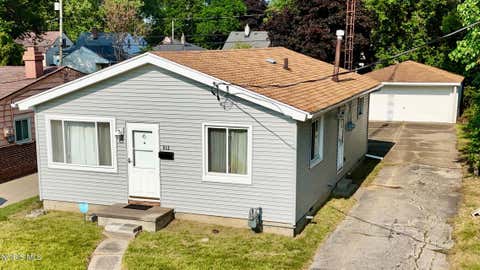 Photo of 612 Underwood Avenue, Toledo, OH 43607 (MLS # 10010266)