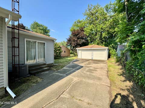 Tiny photo for 612 Underwood Avenue, Toledo, OH 43607 (MLS # 10010266)