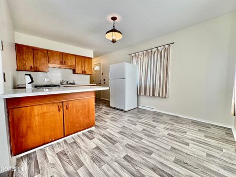 Tiny photo for 612 Underwood Avenue, Toledo, OH 43607 (MLS # 10010266)